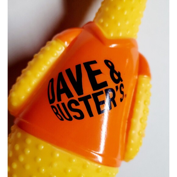 DAVE & BUSTER PROMOTIONAL 13 IN. SCREAMING SQUAKING CHICKEN PLASTIC TOY EUC - Picture 6 of 6